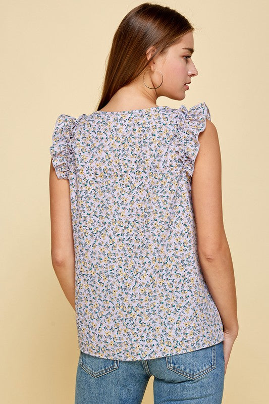 Floral print with ruffled sleeves