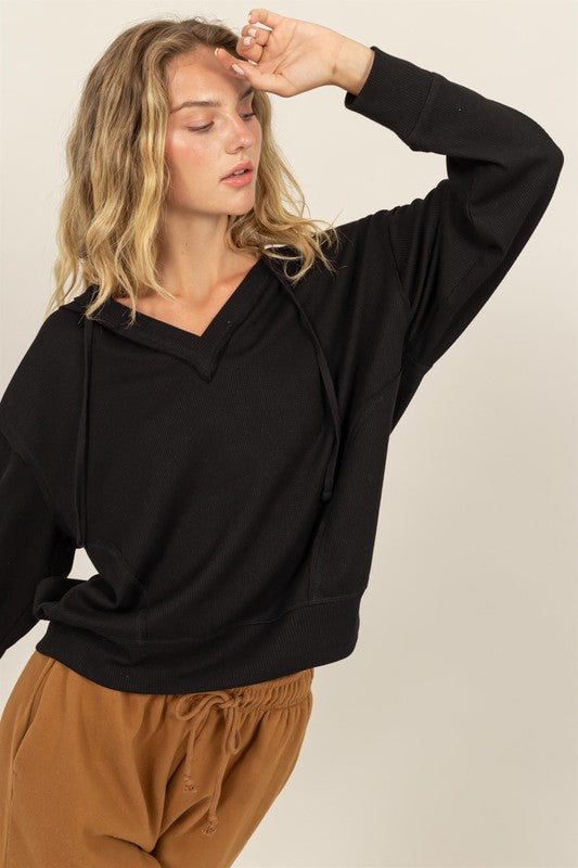RELAXED FIT NOTCH NECK RIBBED HOODIE