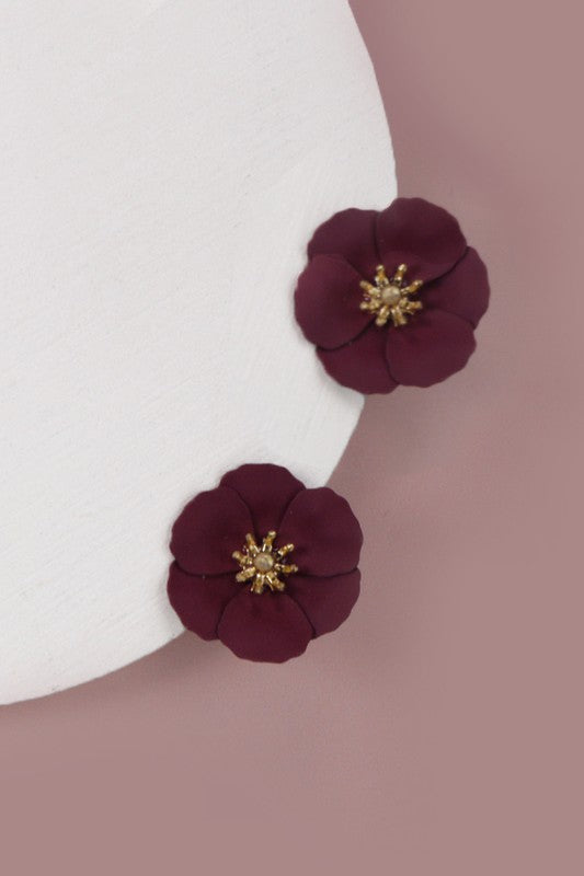MATTE SOFT FLOWER STUD EARRING