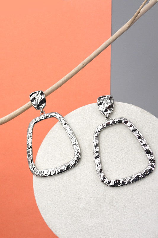 HAMMERED CUT OUT GEO DROP EARRINGS