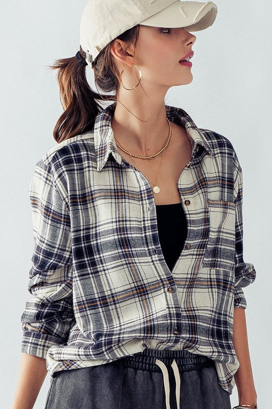 PLAID FLANNEL BUTTON DOWN SHIRT