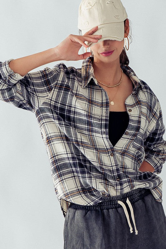 PLAID FLANNEL BUTTON DOWN SHIRT